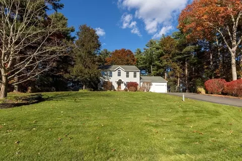 20 Johnson Dr, Lakeville, MA 02347
