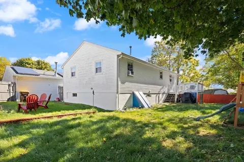 Exterior - 133 Kempton St, Fall River, MA 02724 photo 6 of 8