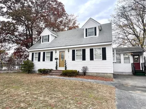 63 Fruit, Lowell, MA 01852
