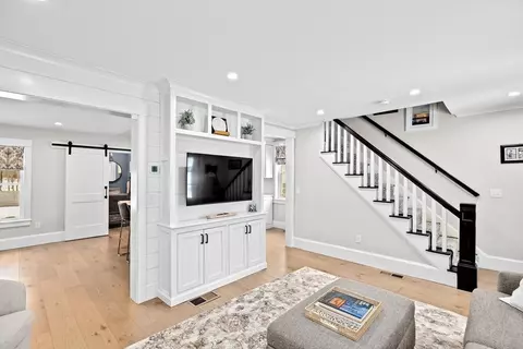Entry Way - 178 Hersey St, Hingham, MA 02043 photo 1 of 5