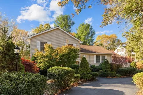 20 Clark St, Salem, MA 01970
