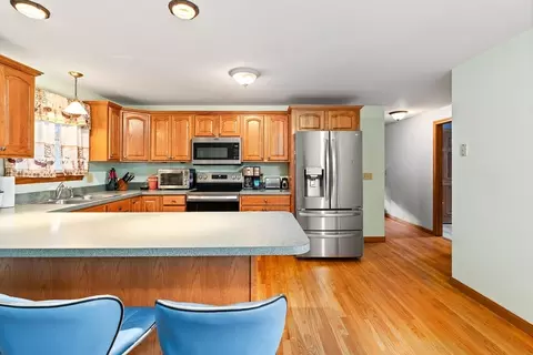 1 Plain St, Easthampton, MA 01027 photo 8