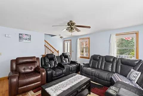 1 Plain St, Easthampton, MA 01027 photo 11