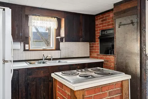 33 Howard Ave, Easthampton, MA 01027 photo 16