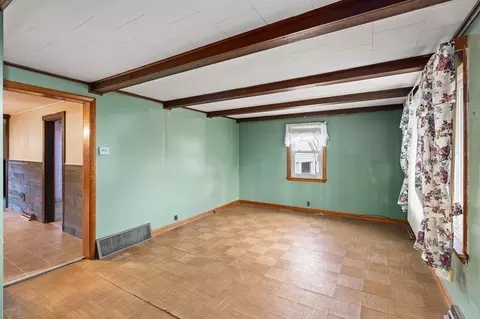 33 Howard Ave, Easthampton, MA 01027 photo 13