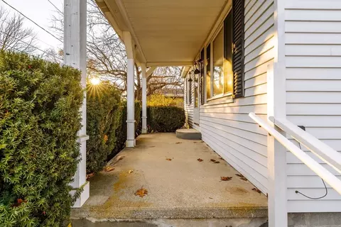 33 Howard Ave, Easthampton, MA 01027 photo 3