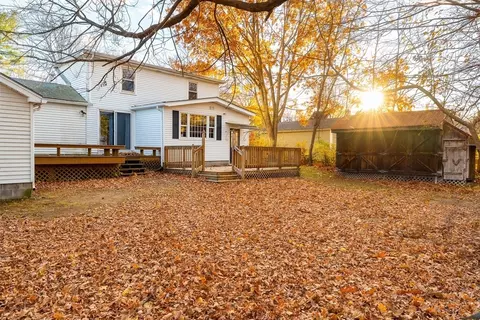 33 Howard Ave, Easthampton, MA 01027 photo 6