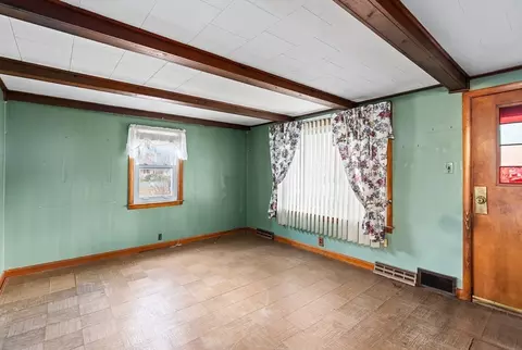33 Howard Ave, Easthampton, MA 01027 photo 12