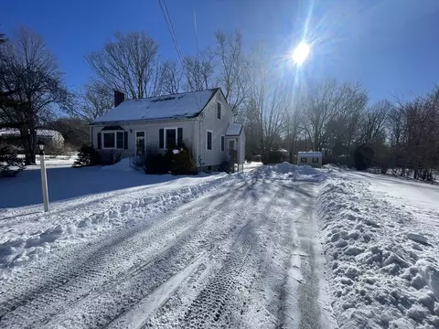 732 King St, Franklin, MA 02038