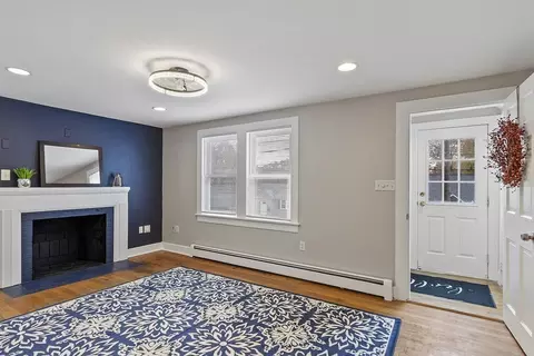 563 Chandler St, Worcester, MA 01602