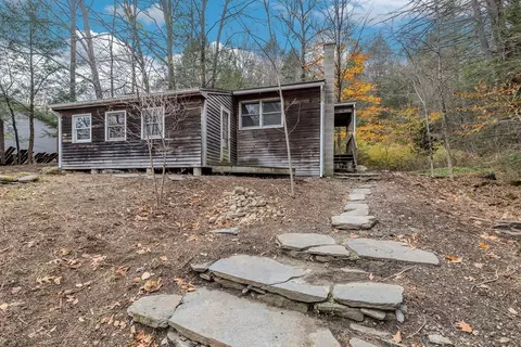 58 South St, Williamsburg, MA 01096