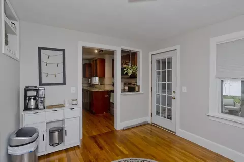 91 Lancaster St, Springfield, MA 01118 photo 12