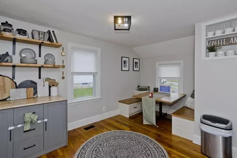 91 Lancaster St, Springfield, MA 01118 photo 10