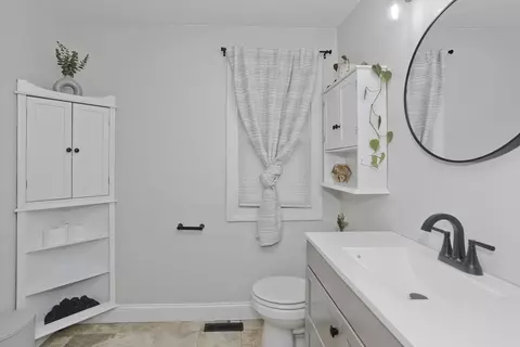 91 Lancaster St, Springfield, MA 01118 photo 22