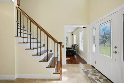 559 E State St, Granby, MA 01033 photo 17