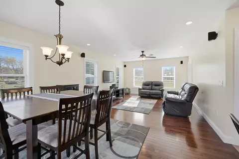 559 E State St, Granby, MA 01033 photo 8