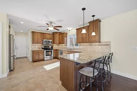 559 E State St, Granby, MA 01033 photo 6