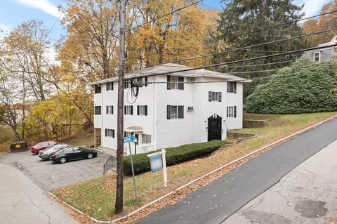 2 Adams St, Marlborough, MA 01752