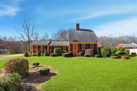 405 Rock Valley Rd, Holyoke, MA 01040