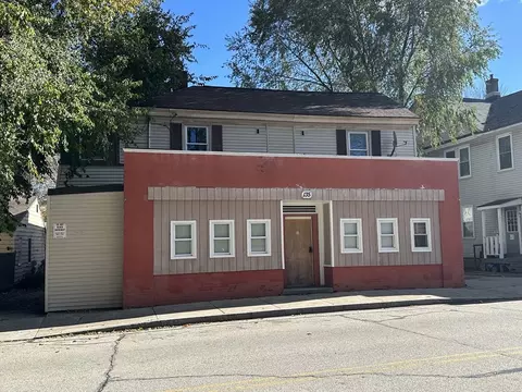 135 Elm St, Southbridge, MA 01550