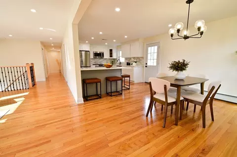 33 Marla Ln, Reading, MA 01867 photo 10
