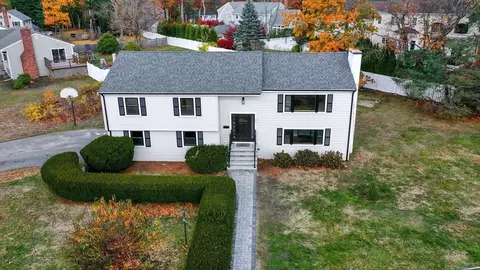 33 Marla Ln, Reading, MA 01867 photo 2