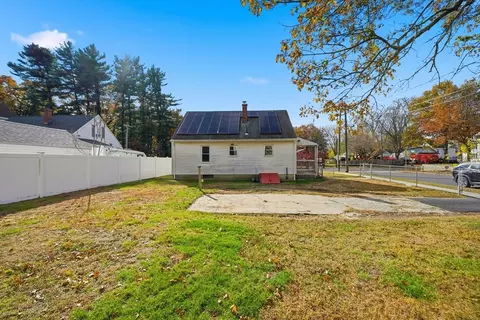 Exterior - 803 Armory St, Springfield, MA 01107 photo 5 of 8