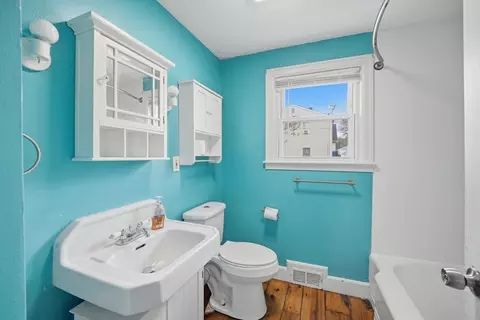 Bath - 803 Armory St, Springfield, MA 01107 photo 1 of 1
