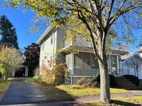 11 Earle St, Quincy, MA 02170