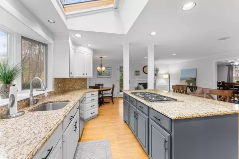 12 Olde Lantern Rd, Acton, MA 01720 photo 10