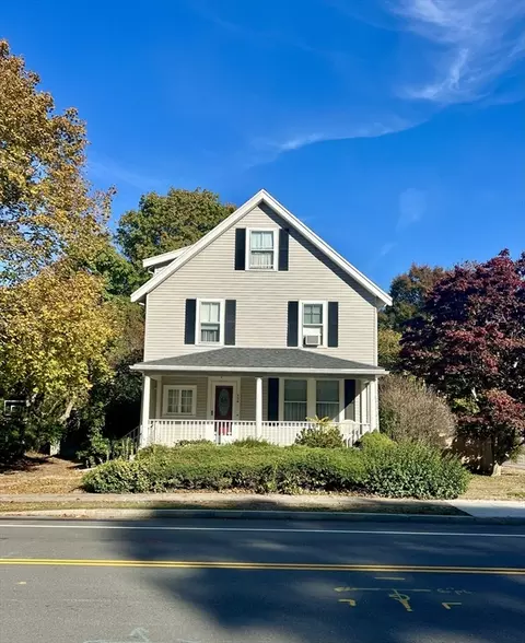 556 Webster St, Needham, MA 02494