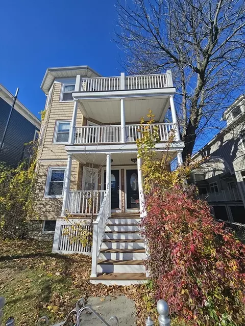 13 Roberts Rd, Cambridge, MA 02138