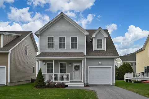 93 Denworth Bell Cir #93, Haverhill, MA 01835