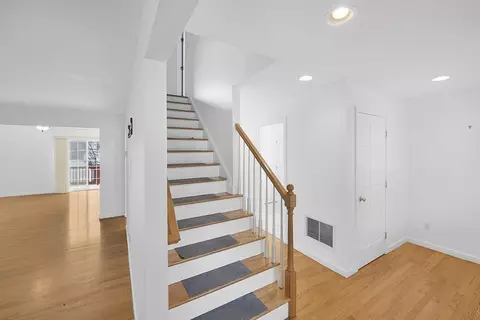 215 Cambridge St, Fall River, MA 02721 photo 4