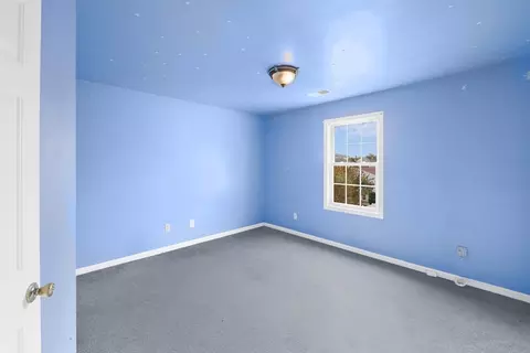 215 Cambridge St, Fall River, MA 02721 photo 22