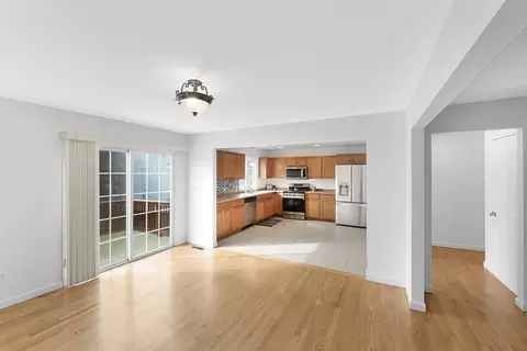 215 Cambridge St, Fall River, MA 02721 photo 11