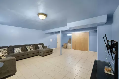 215 Cambridge St, Fall River, MA 02721 photo 30