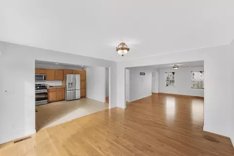 215 Cambridge St, Fall River, MA 02721 photo 10