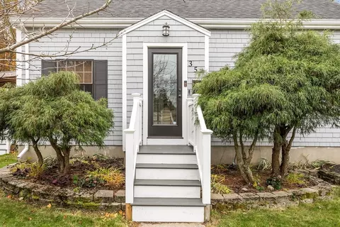 35 Hambly, Tiverton, RI 02878
