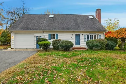 51 Merrell Dr, Agawam, MA 01001