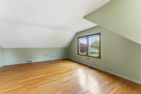 56 Hadley St, Springfield, MA 01118 photo 32