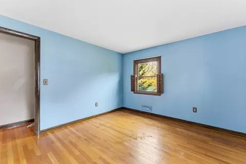 56 Hadley St, Springfield, MA 01118 photo 25