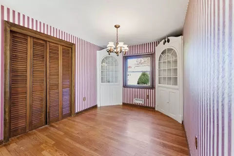 56 Hadley St, Springfield, MA 01118 photo 10