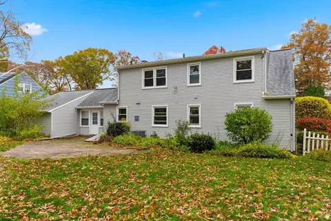 56 Hadley St, Springfield, MA 01118 photo 38