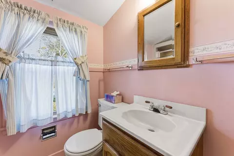 56 Hadley St, Springfield, MA 01118 photo 29