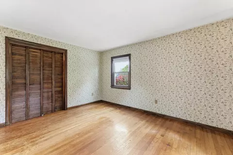 56 Hadley St, Springfield, MA 01118 photo 20