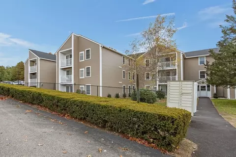 6 Marc Dr # A, Plymouth, MA 02360