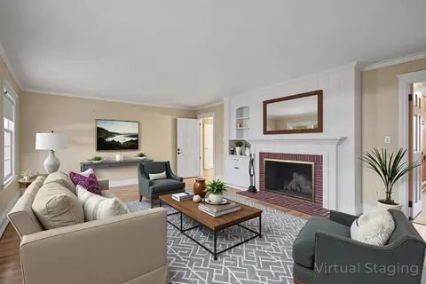 Living - 133 Thompson Rd, Webster, MA 01570 photo 1 of 9