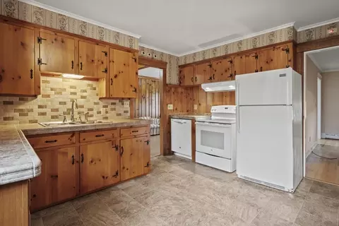 Kitchen - 133 Thompson Rd, Webster, MA 01570 photo 1 of 4