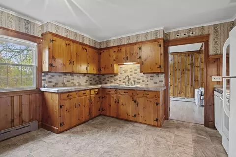 Kitchen - 133 Thompson Rd, Webster, MA 01570 photo 4 of 4
